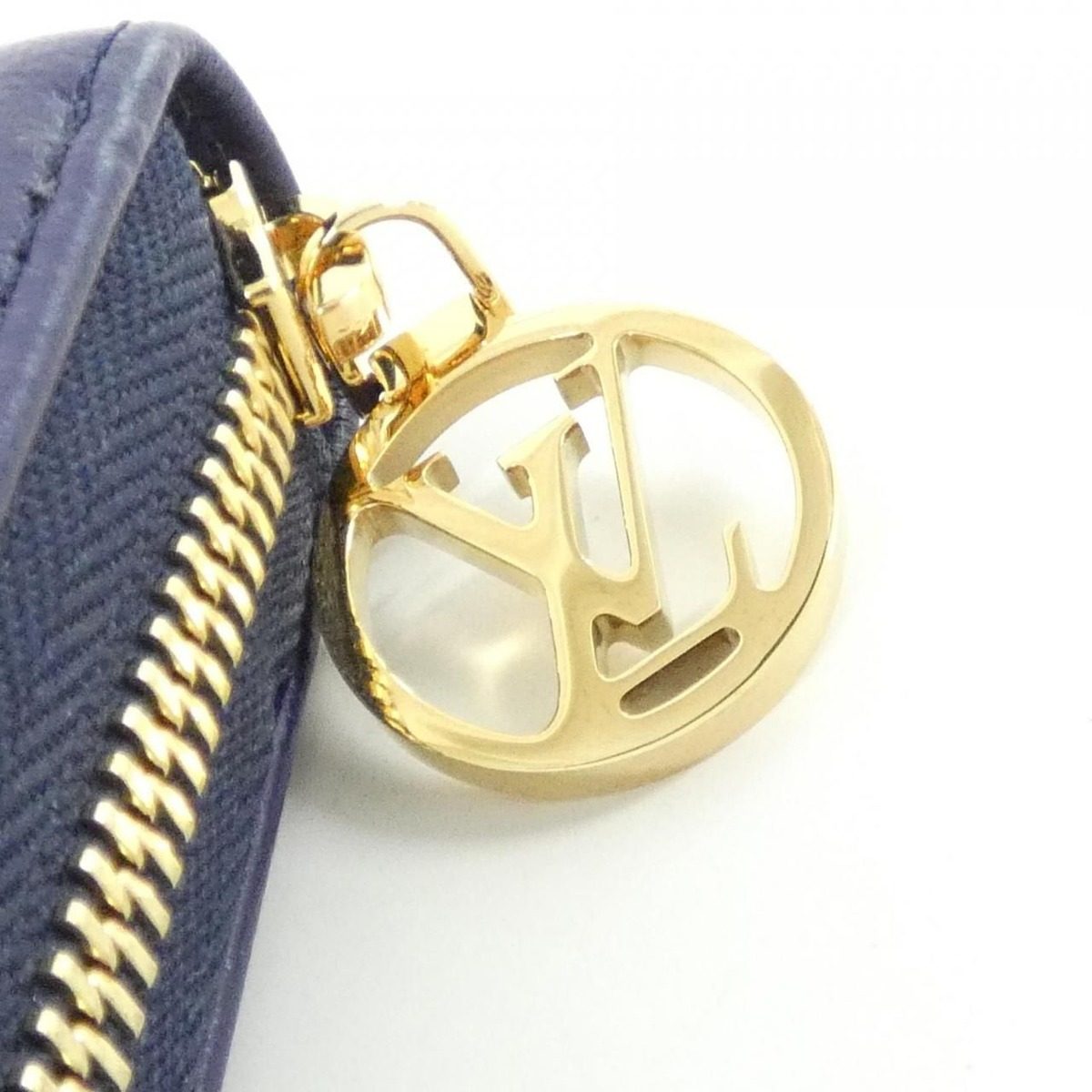 Louis Vuitton Zippy Wallet — view 3
