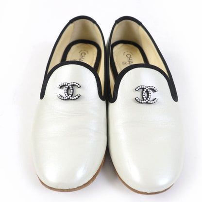 CHANEL 16P G31630 Coco Mark Flat Leather Shoes White Black 35 With Box