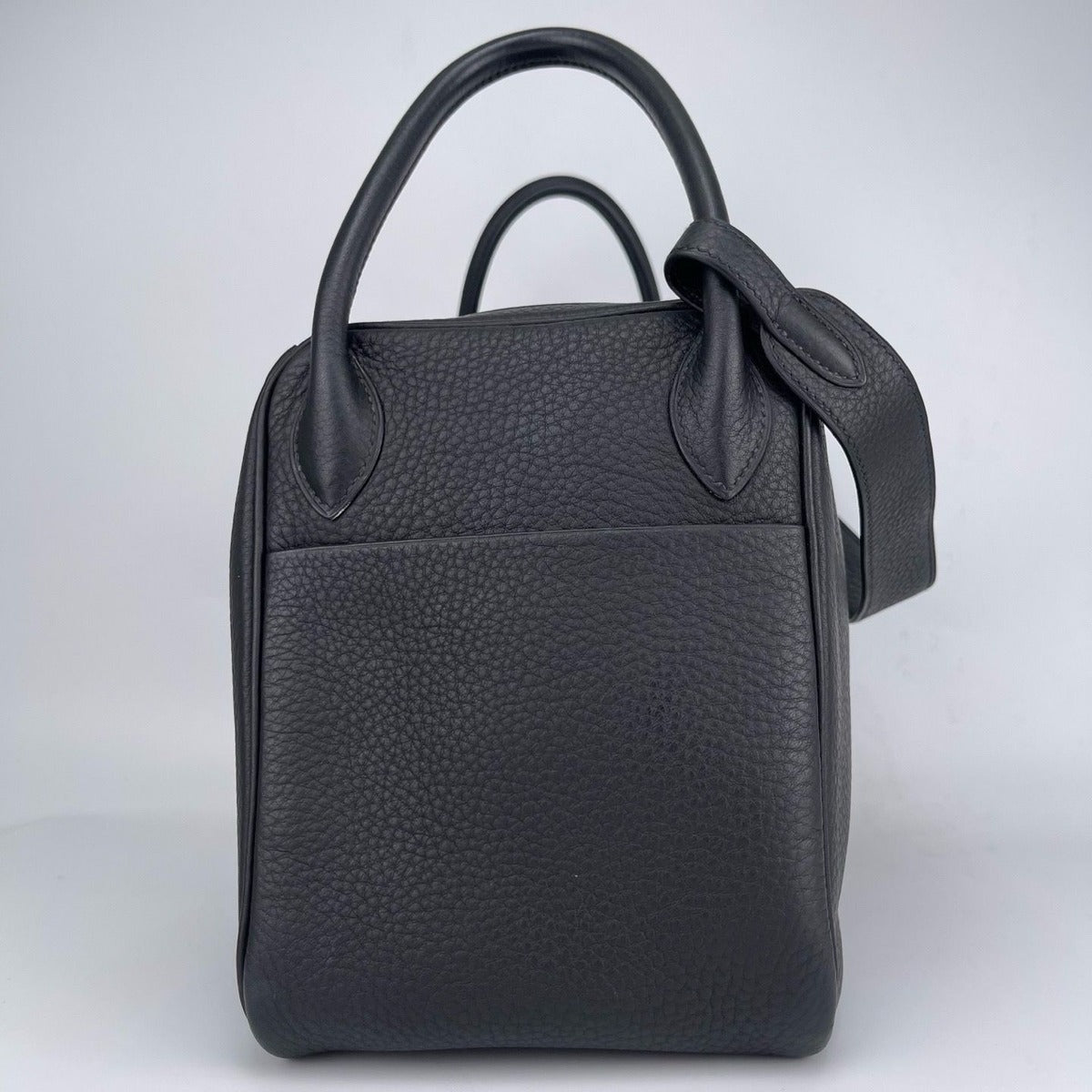Hermes Lindy 30 Handbag — view 3