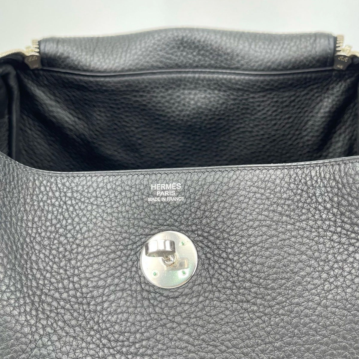 Hermes Lindy 30 Handbag — view 9