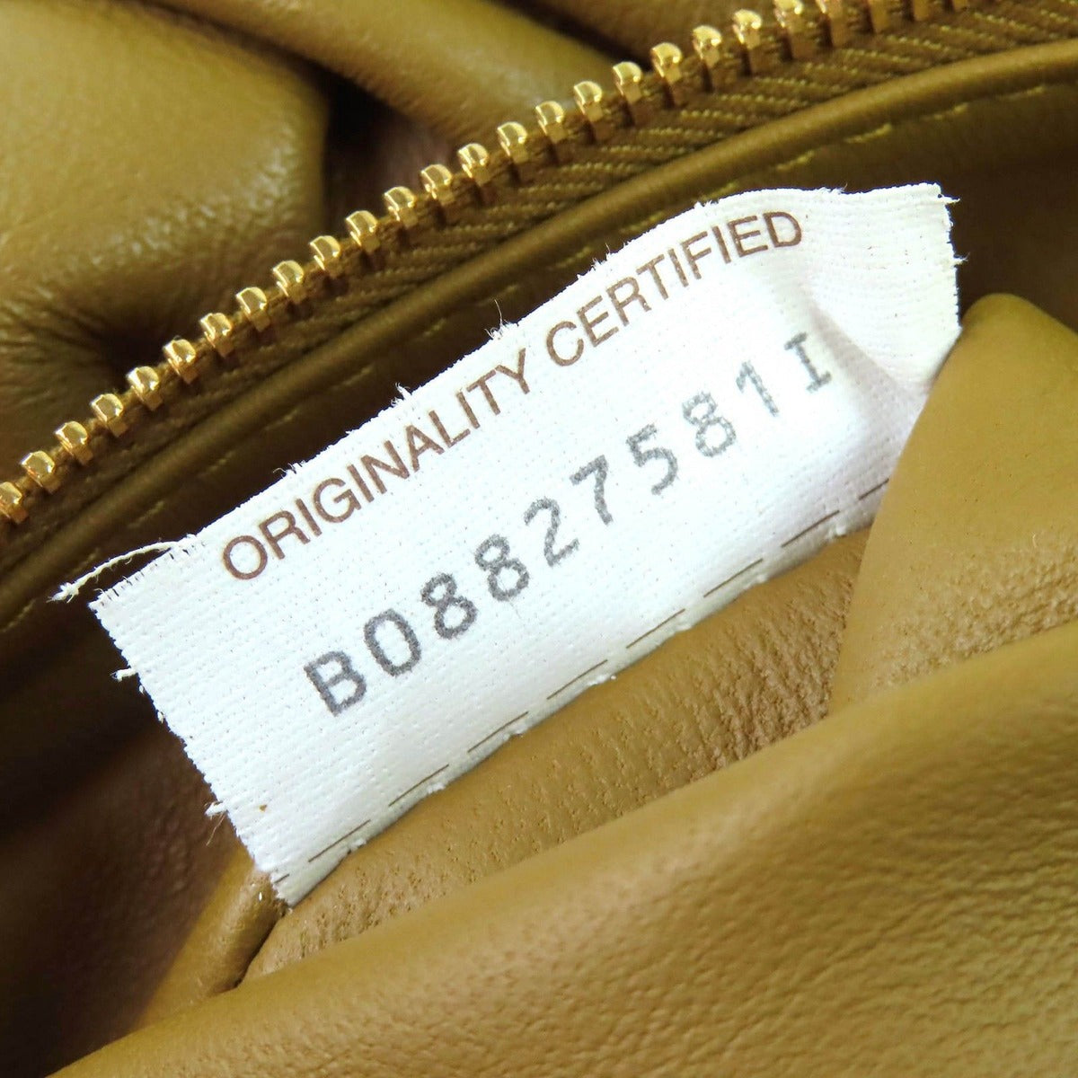 Bottega Veneta the Body Pouch Lamb Leather Shirring — view 10