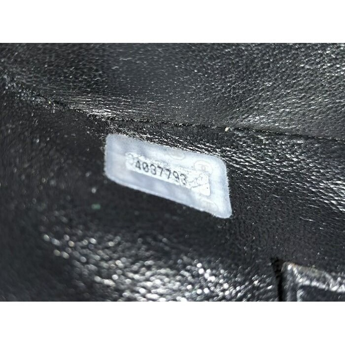Chanel Chain Shoulder Bag Quilted Caviar Leather Black — view 9