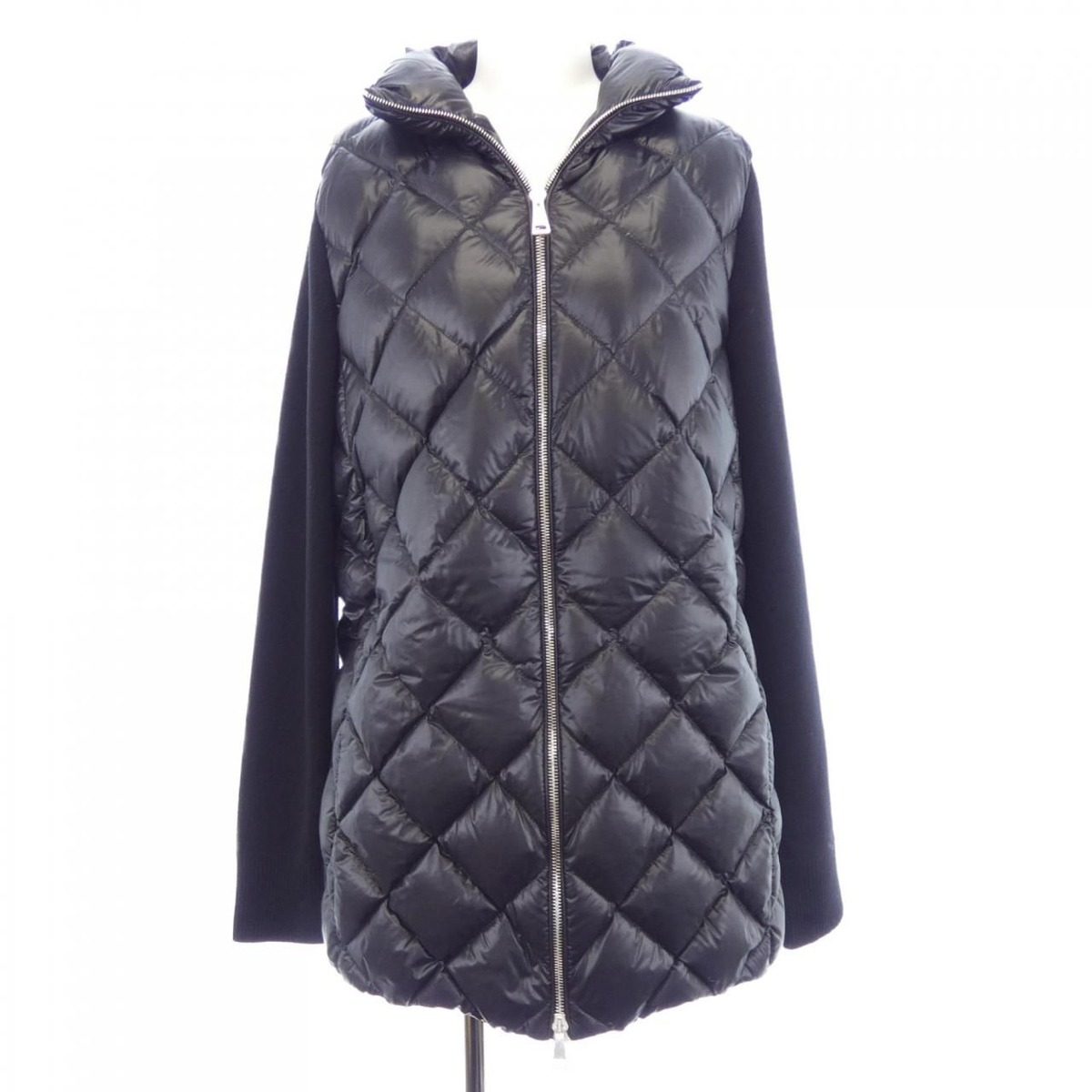Moncler Down Jacket Black