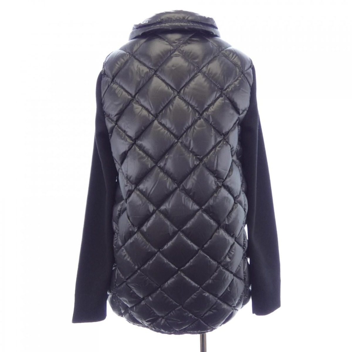 Moncler Down Jacket Black — view 2