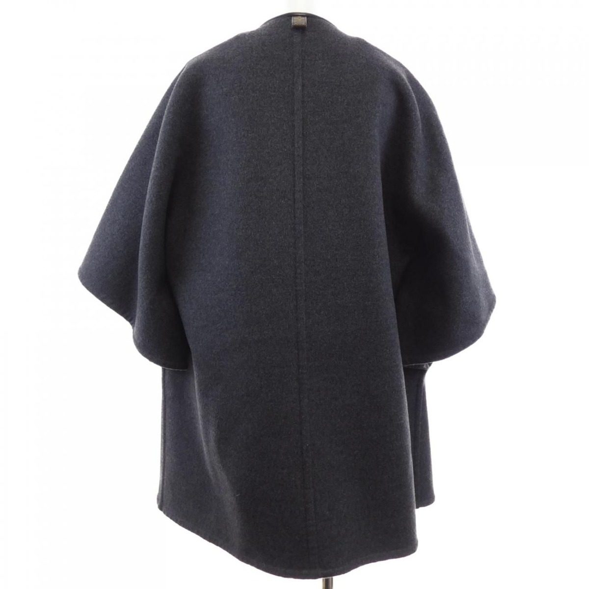 Louis Vuitton Cape Capes & Ponchos Gray — view 2