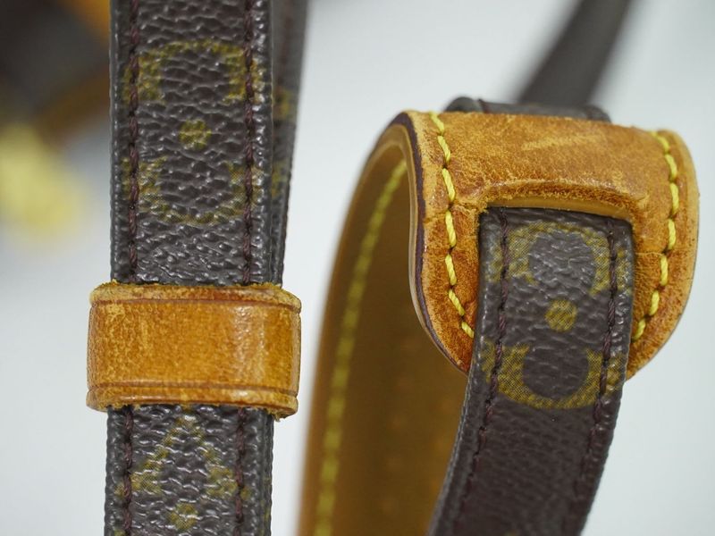 Authentic Louis Vuitton LV Amazon Monogram Shoulder Bag Pochette Brown M45236