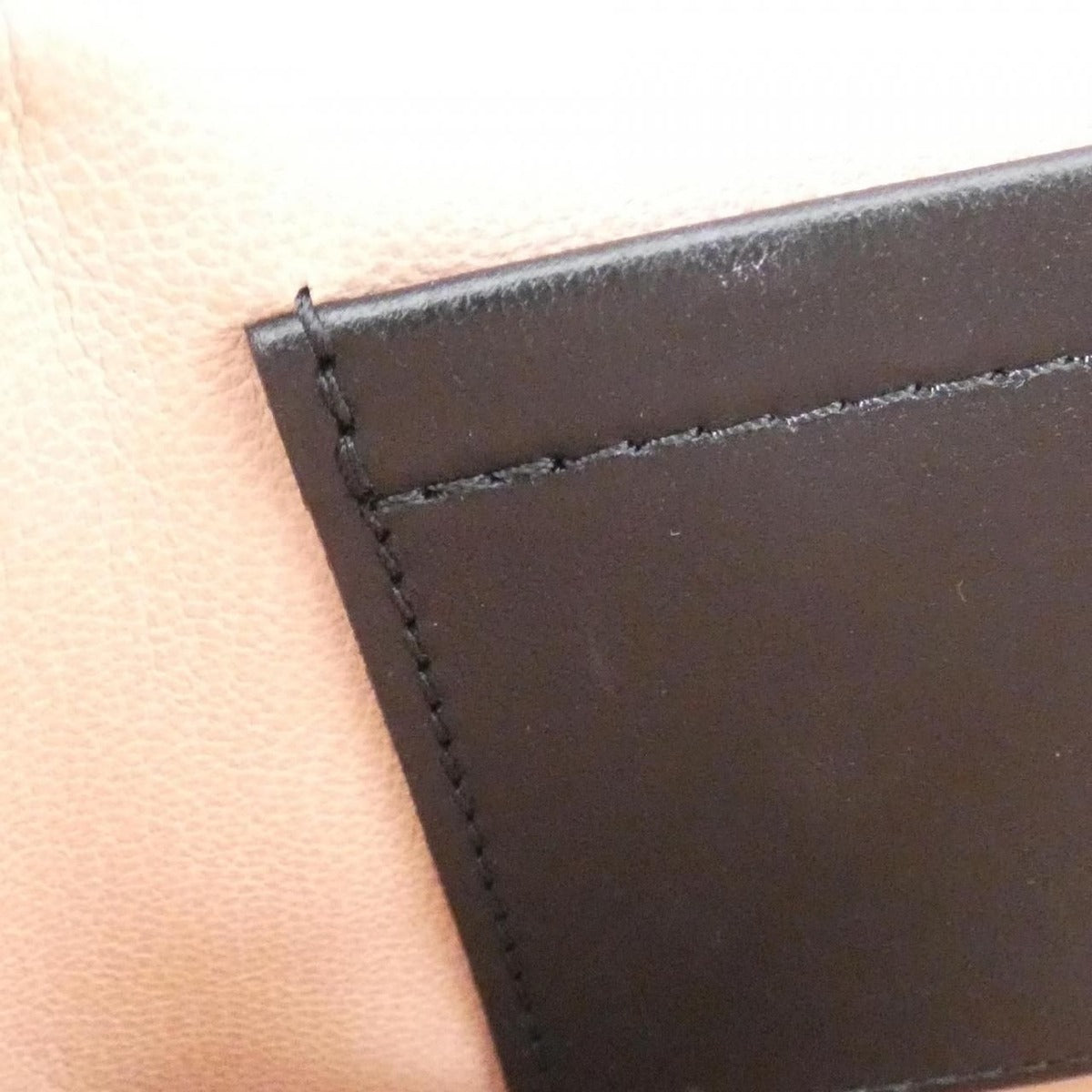 Louis Vuitton Pochette Cousin Shoulder Bag — view 10