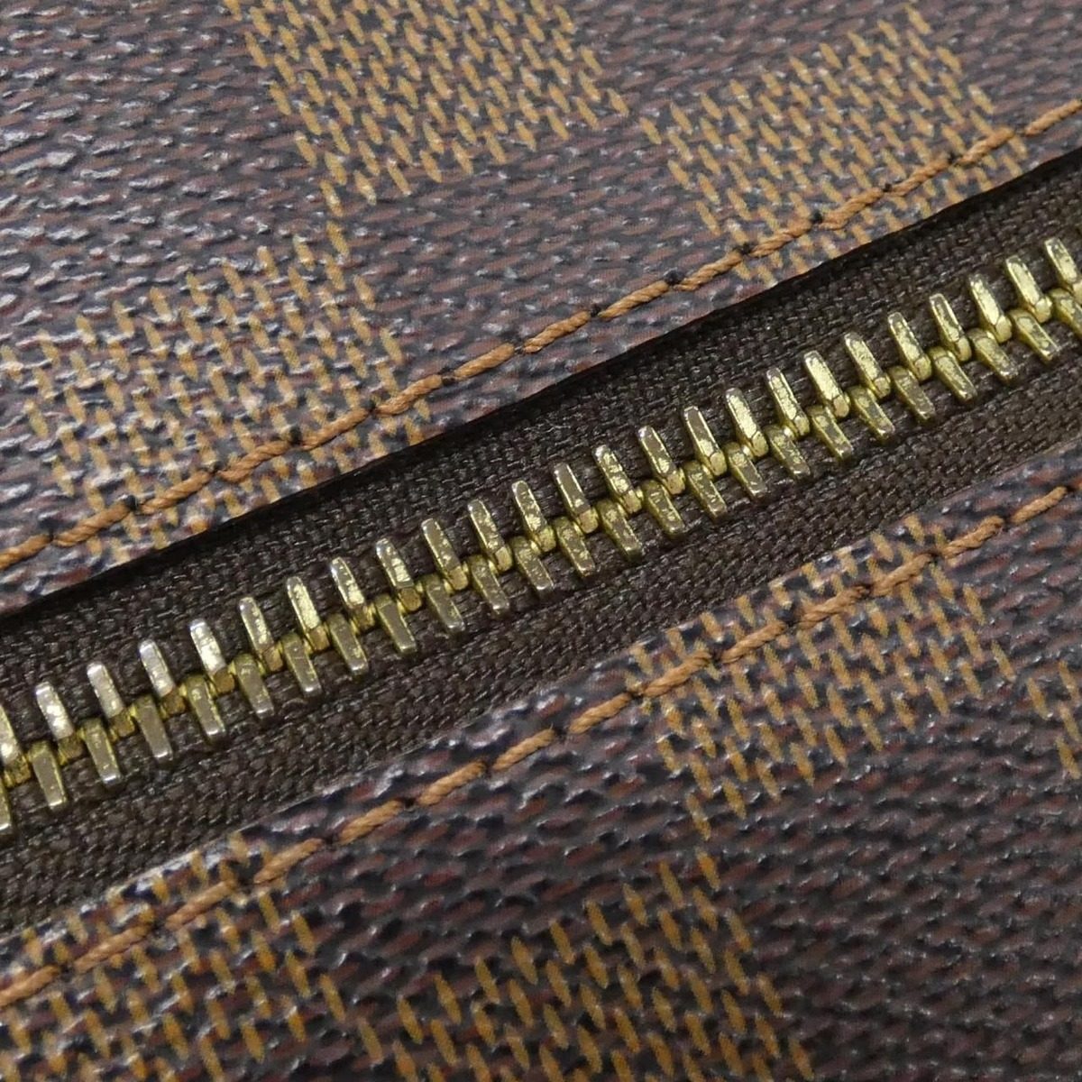 Louis Vuitton Damier Brooklyn GM Shoulder Bag — view 4