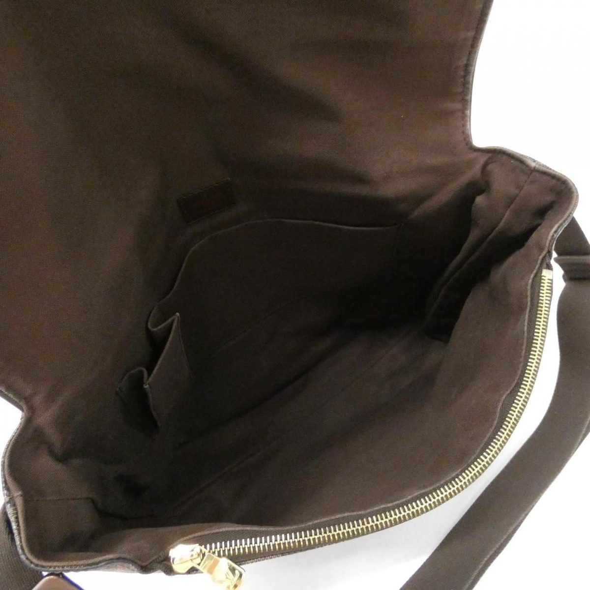 Louis Vuitton Damier Brooklyn GM Shoulder Bag — view 8