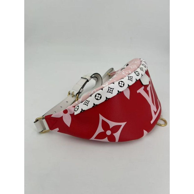 Louis Vuitton Body Bag Monogram Giant Bum Waist Pouch — view 4