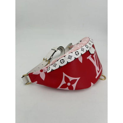 Louis Vuitton Body Bag Monogram Giant Bum Waist Pouch — view 4