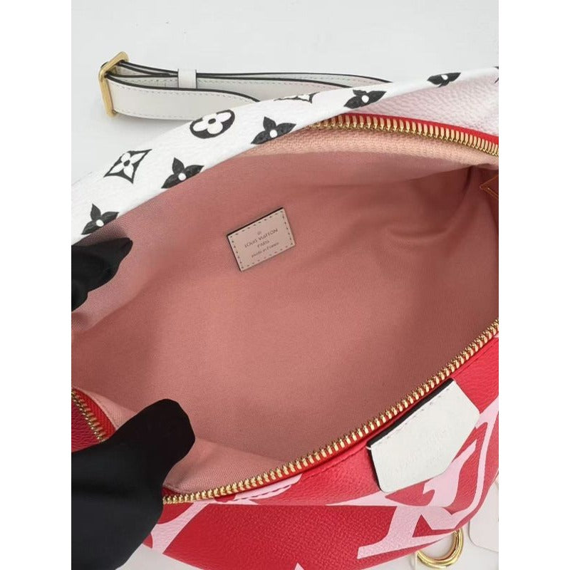 Louis Vuitton Body Bag Monogram Giant Bum Waist Pouch — view 7