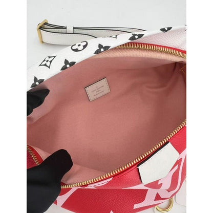 Louis Vuitton Body Bag Monogram Giant Bum Waist Pouch — view 7