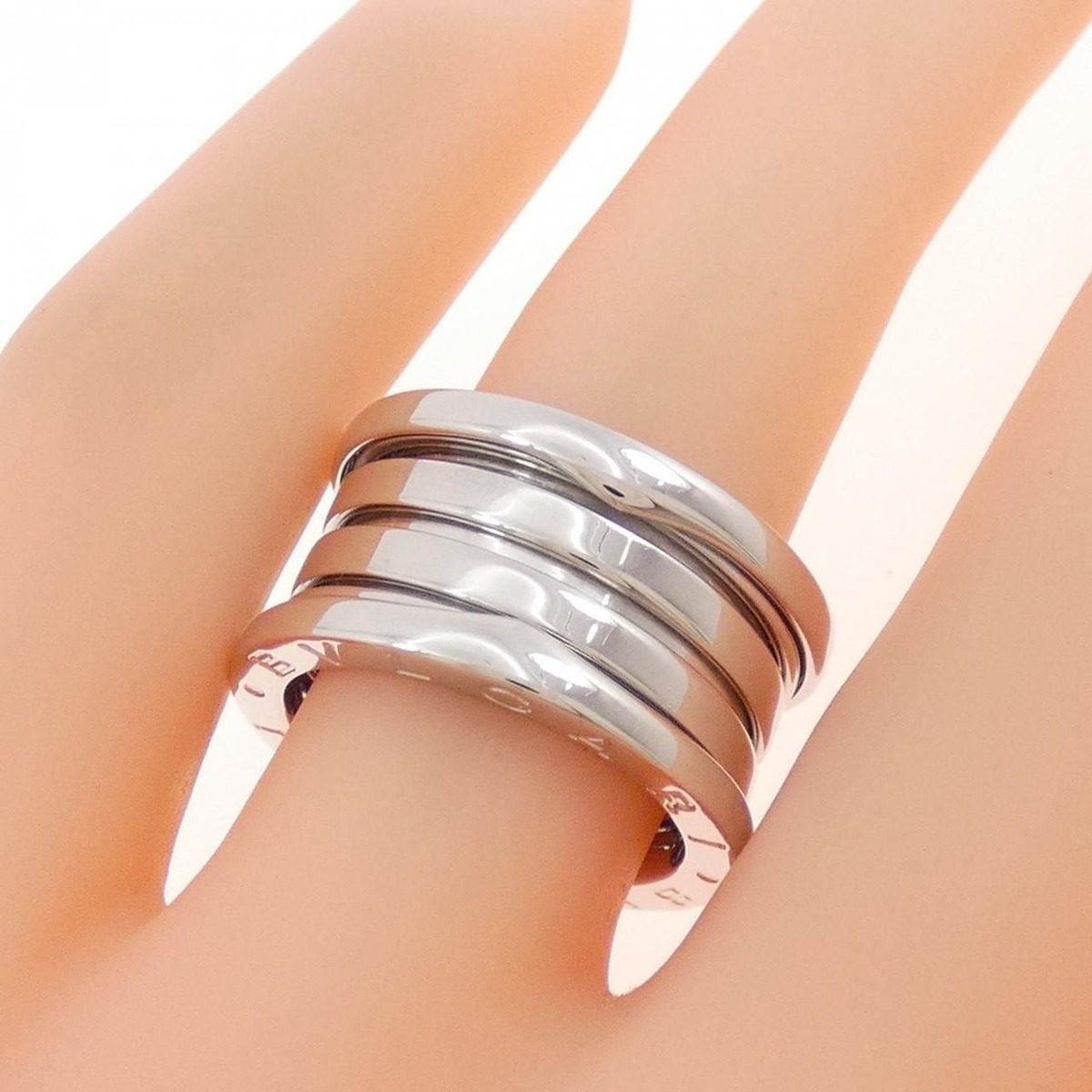 Bvlgari Band Ring Gold — view 4