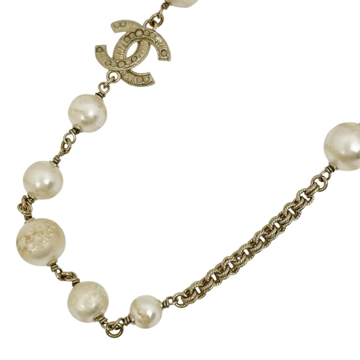 Chanel CC Logo Faux Pearl Necklace White Gold