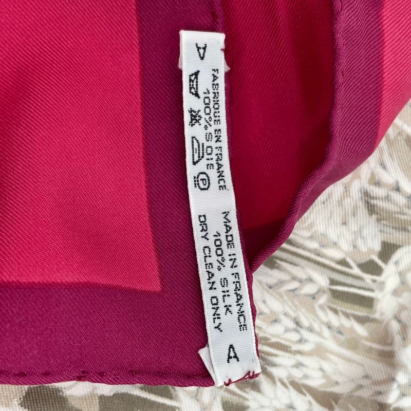 Hermes Carre 90 Lapins DANS UN Champ DE Wheat Field And Rabbit Red X Multicolor