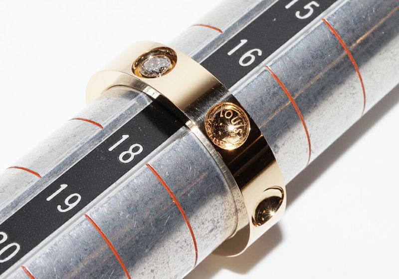 Louis Vuitton 18K Yellow Gold Diamond 1P (010ct) Petite Berg Empreinte Ring