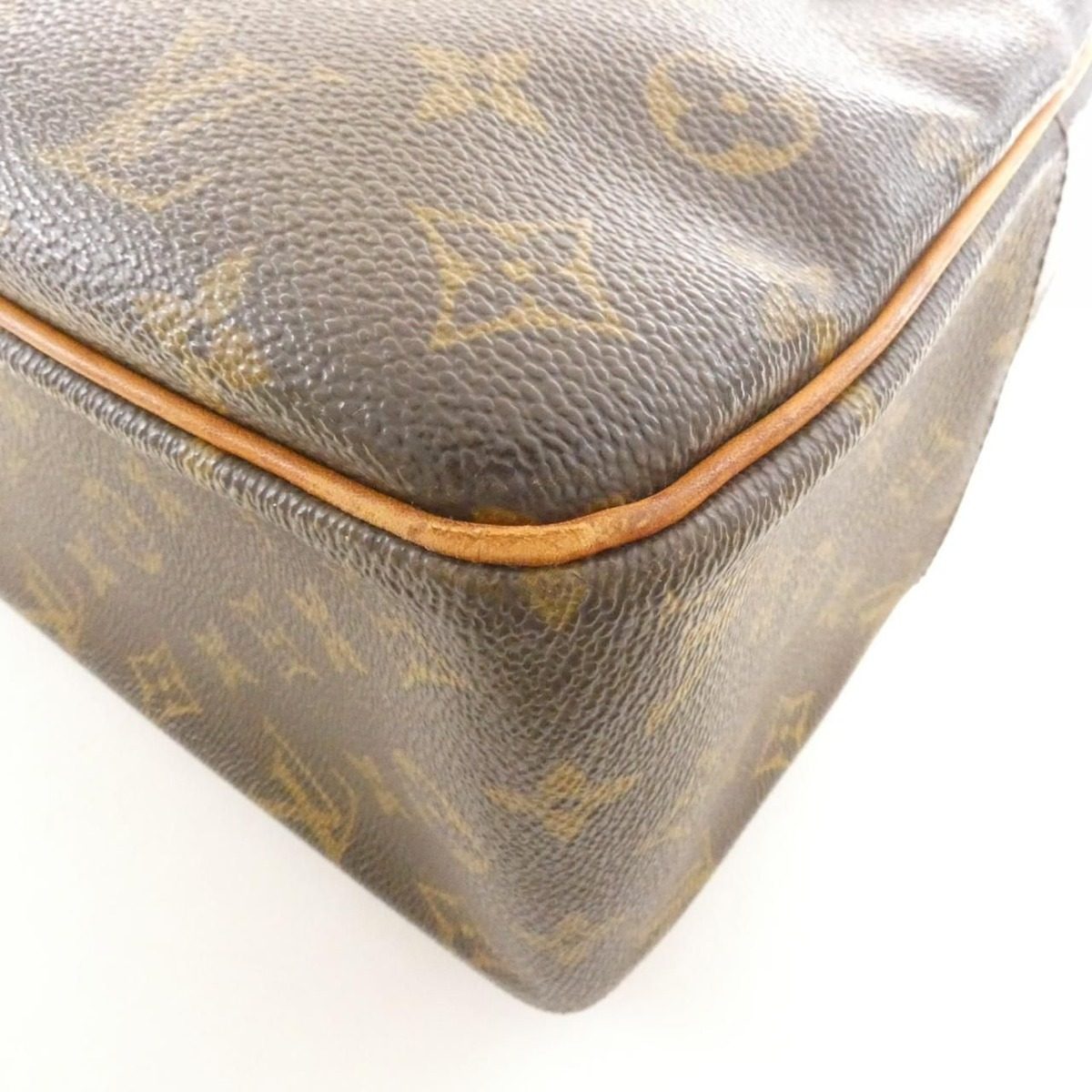 Louis Vuitton Monogram City GM Shoulder Bag — view 3