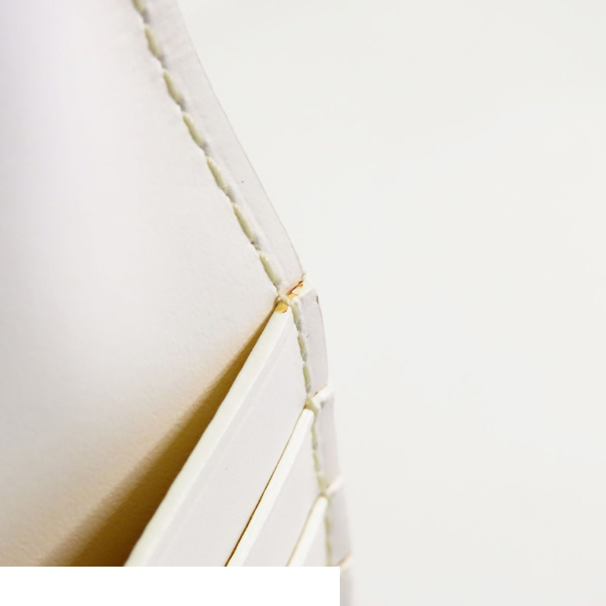 Goyard Flap Wallet White Leather Herringbone — view 6
