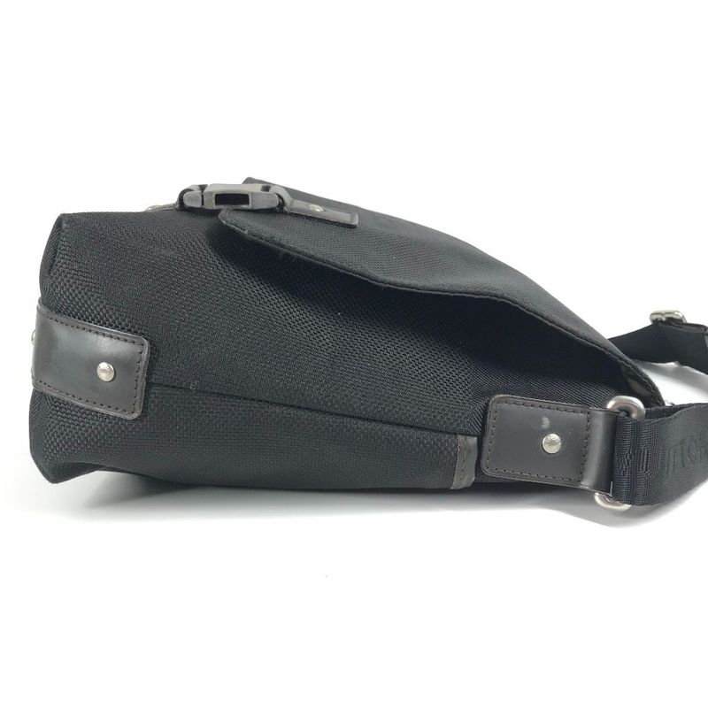 Louis Vuitton Shoulder Bag Roux M93079 Damier Geant Canvas Black