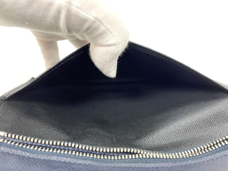 Louis Vuitton Taiga Portefeuille Alexandre NM Long Wallet M64597 Noir Black