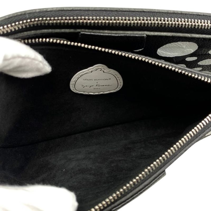 Louis Vuitton X Yayoi Kusama Shoulder Bag Muluti Pochette - Axessoire M46410