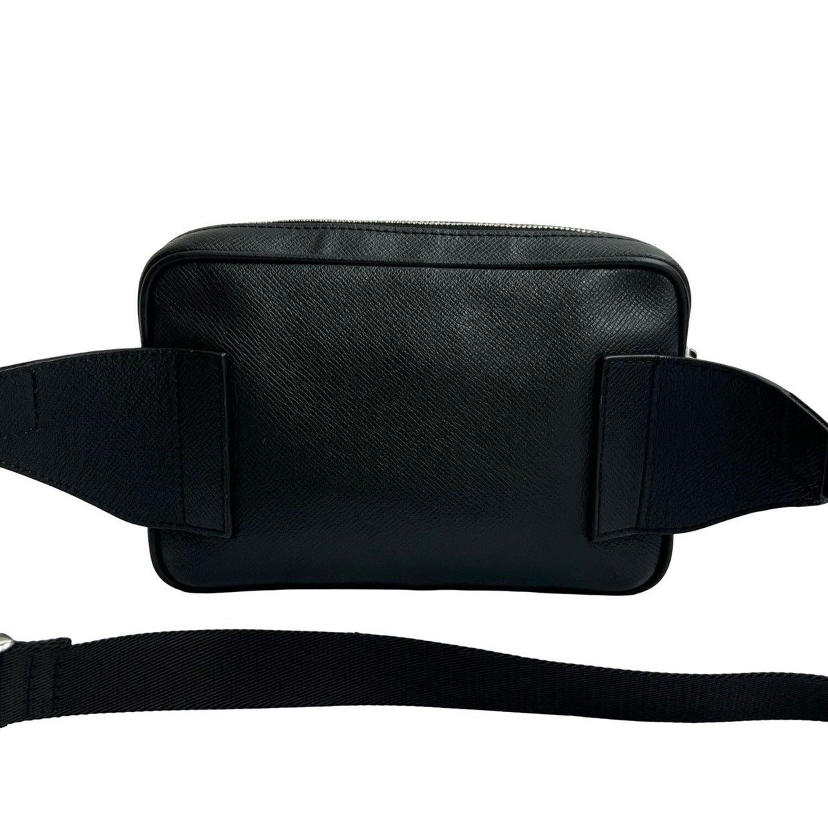 Louis Vuitton Bum Bag Outdoor PM Taiga Leather — view 3