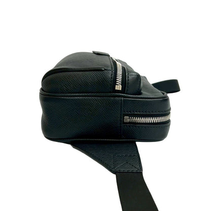 Louis Vuitton Bum Bag Outdoor PM Taiga Leather — view 6