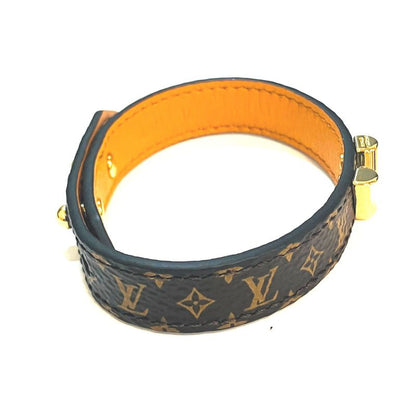 Louis Vuitton Escential V : A3140