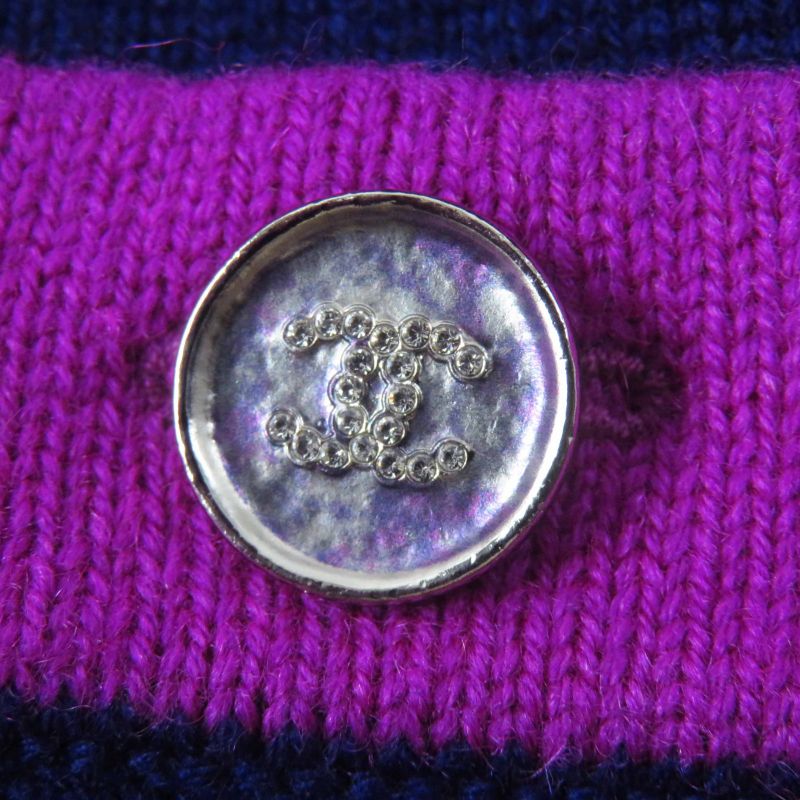 CHANEL 23AW P75656 100% Cashmere Bicolor Long Knit Cardigan With Rhinestone