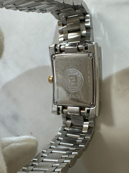 Fendi 7000l Quartz Watch Shell Dial Diamonds Working A25-2017