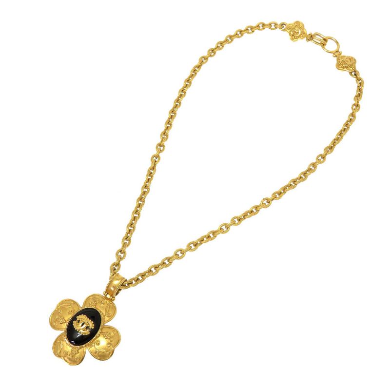 Chanel Vintage Coco Mark Neck