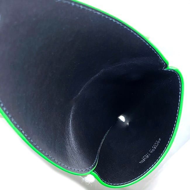 Bottega Veneta Pouch Green 651441 Excellent Condition Leather Preowned