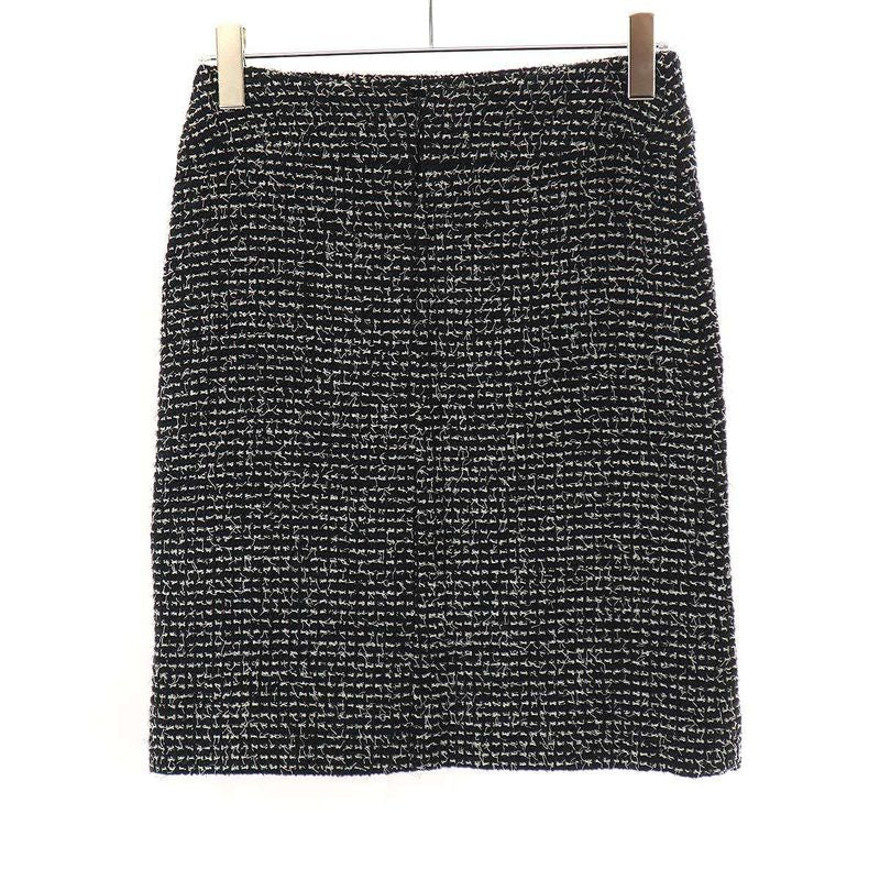 Chanel 2003c Tweed Wool Tight Skirt P20413v11528 Black White 36