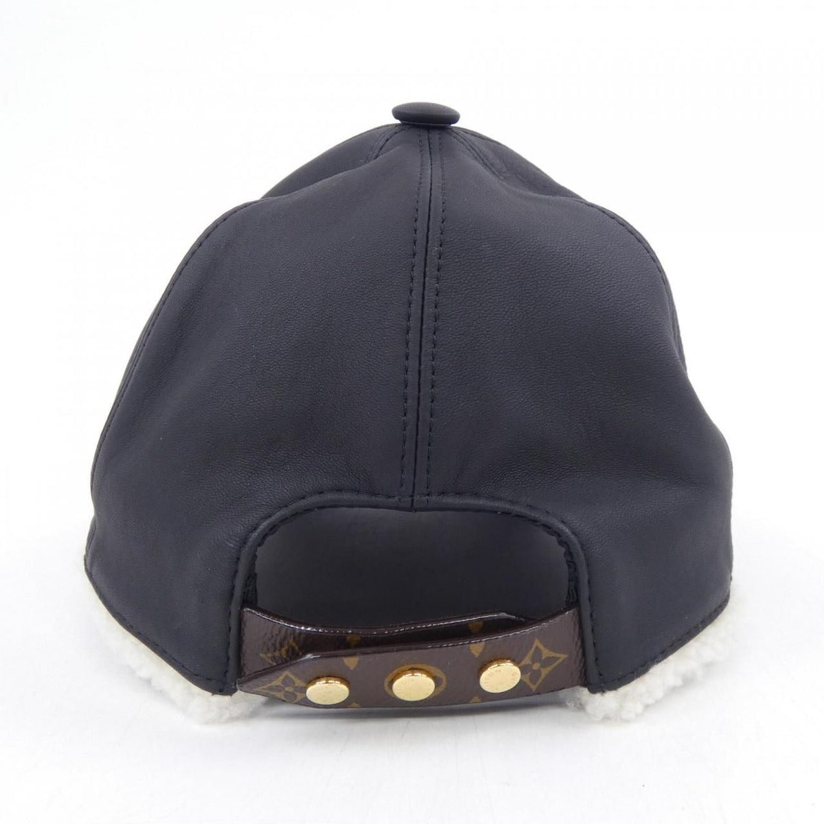 Louis Vuitton Shearling Visor Cap Black White — view 4