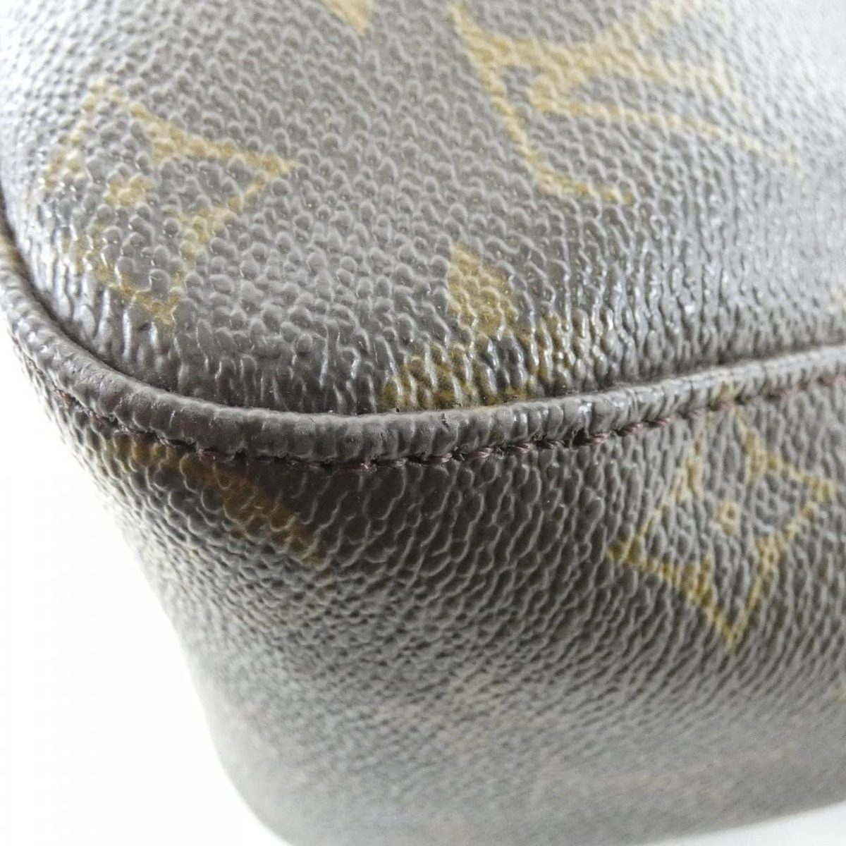 Louis Vuitton Monogram Looping GM Shoulder Bag — view 2