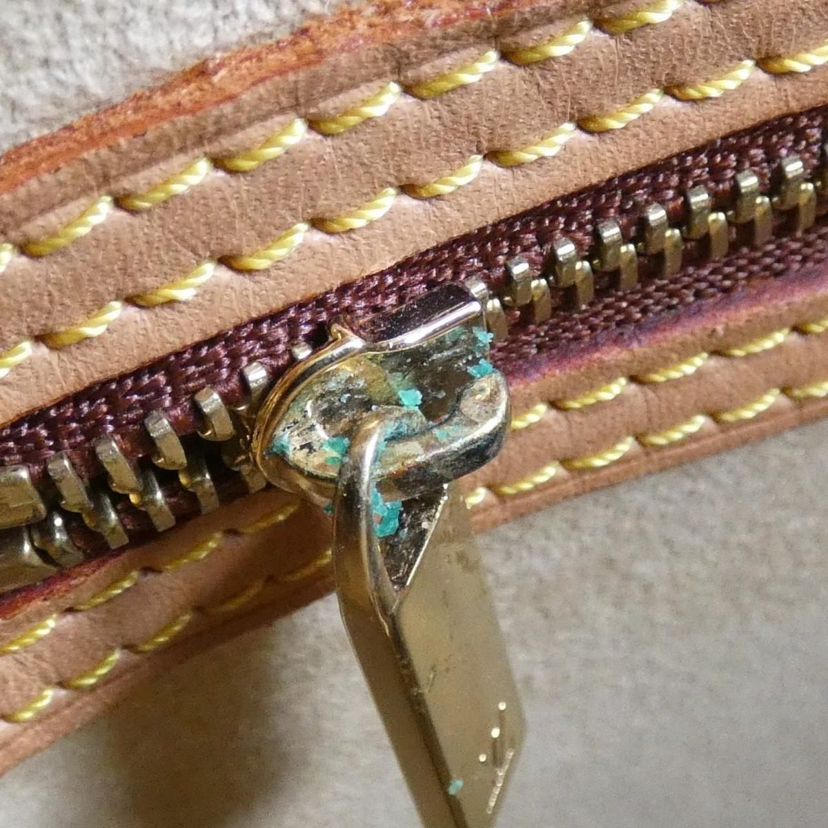 Louis Vuitton Monogram Looping GM Shoulder Bag — view 9