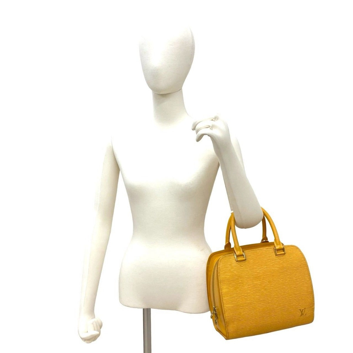 Louis Vuitton Vintage Pont Neuf Epi Leather — view 2