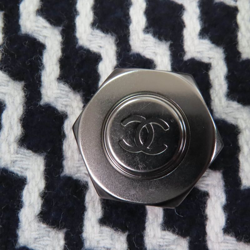 CHANEL P59081v39106 Wool Hexagonal Coco Button Sailor Collar Zigzag Pattern