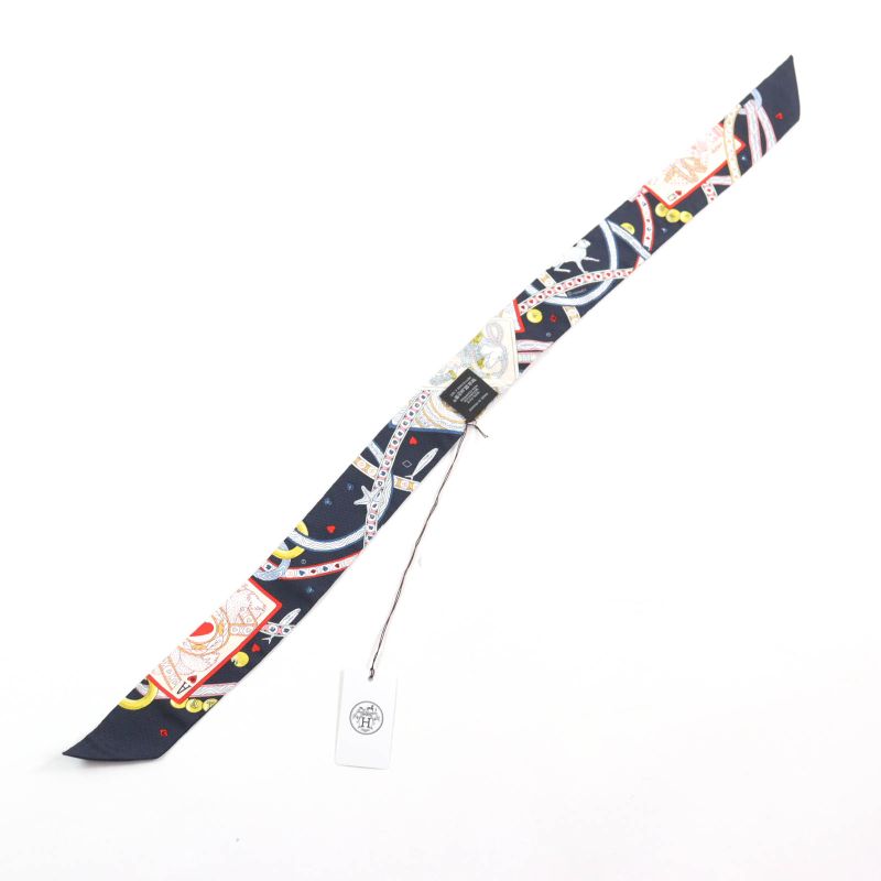 Hermes Pique DAME DE Coeur Queen Of Hearts 100% Silk With Tulle Rhinestones