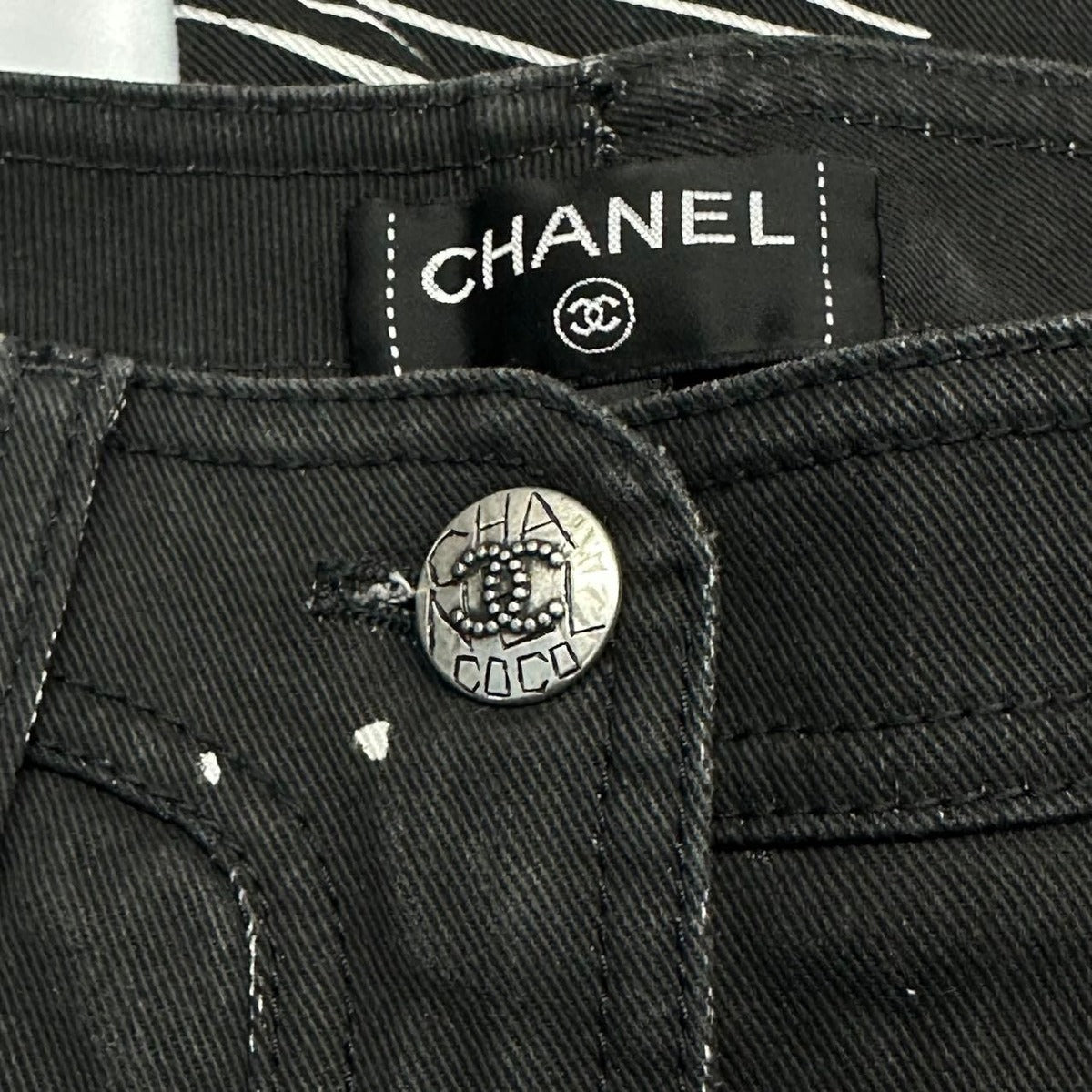 Chanel Pants Denim CC Logo Coco Button Chain Black White — view 4