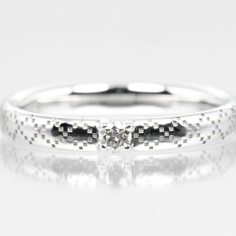 Gucci Diamantissima 18kwhite Gold X Diamonds #7 Ladies 2.4g Ring