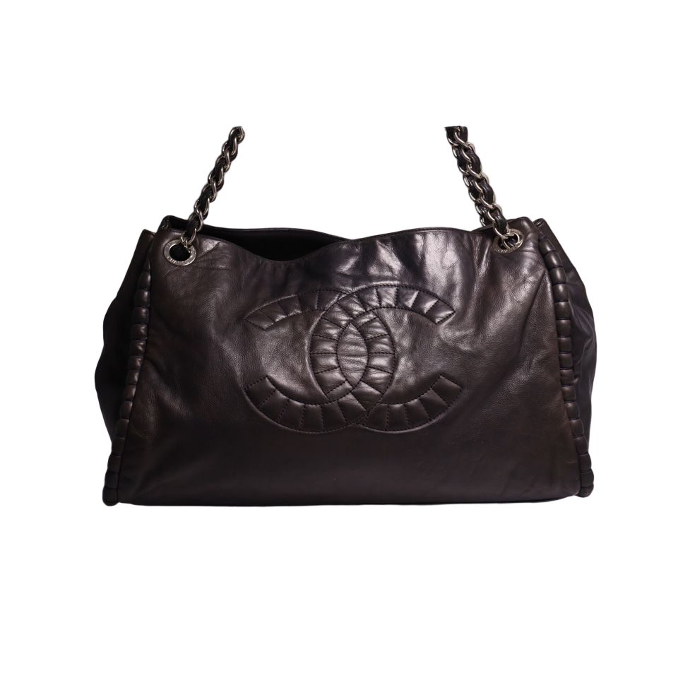 Chanel Leather Shoulder Bag