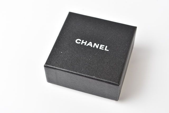 Chanel Earrings Chanel CC Motif Coco Mark Swing Pearl Silver White