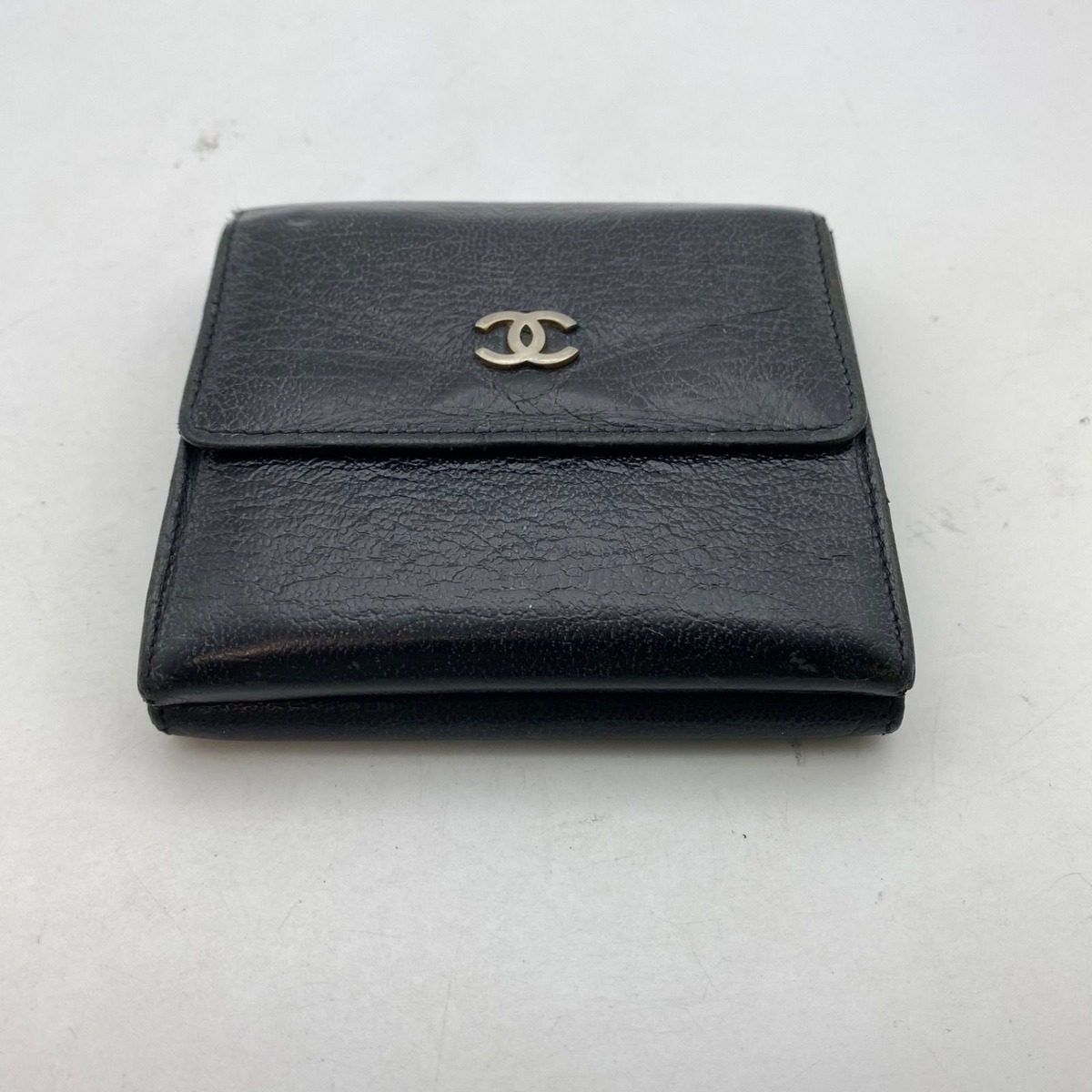 Chanel Wallet Bifold Hook Compact Leather Black CC Logo — view 2