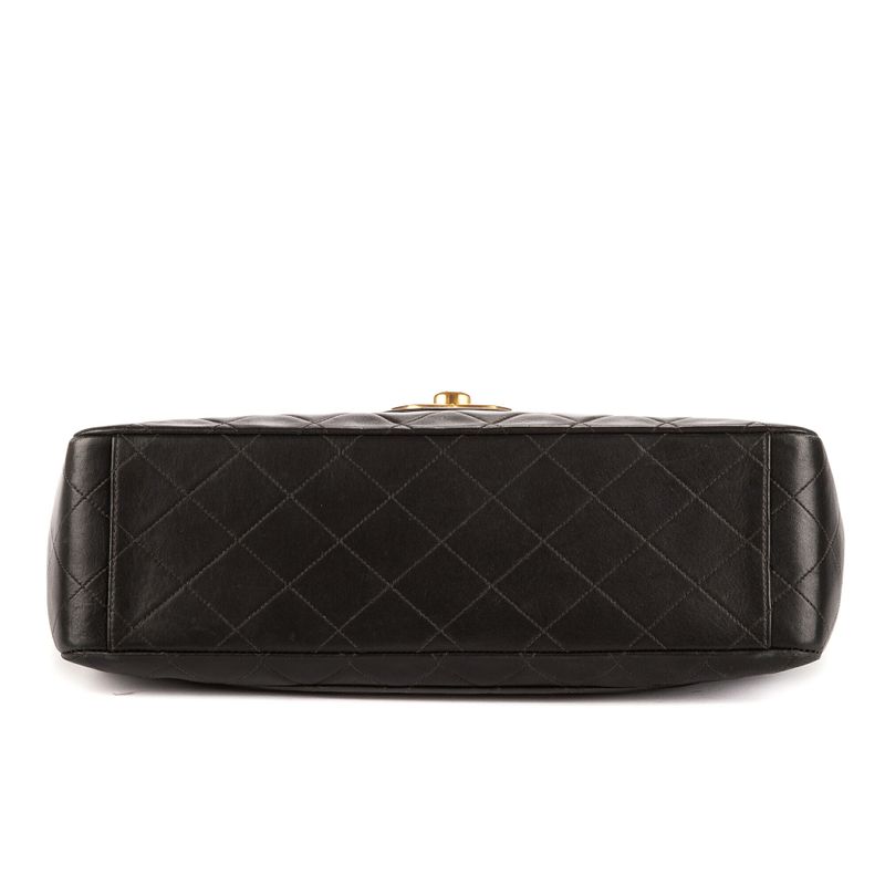 Chanel Maxi Jumbo Vintage Single Flap Black Smooth Scuff Zar A