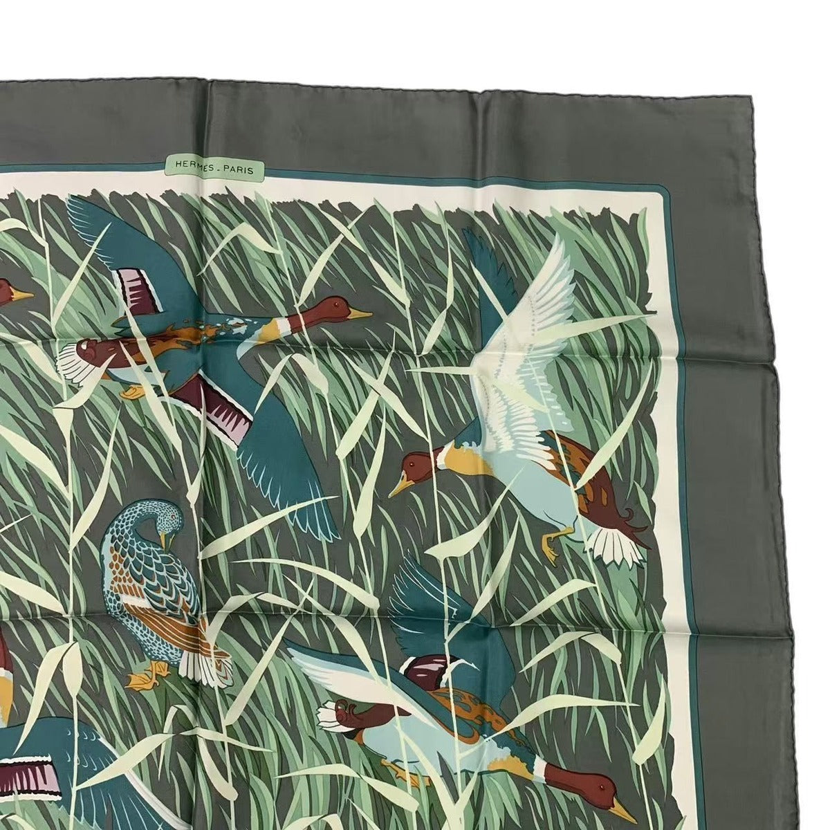 Hermes Scarf Carre 90 Cols Verts Silk Green — view 3