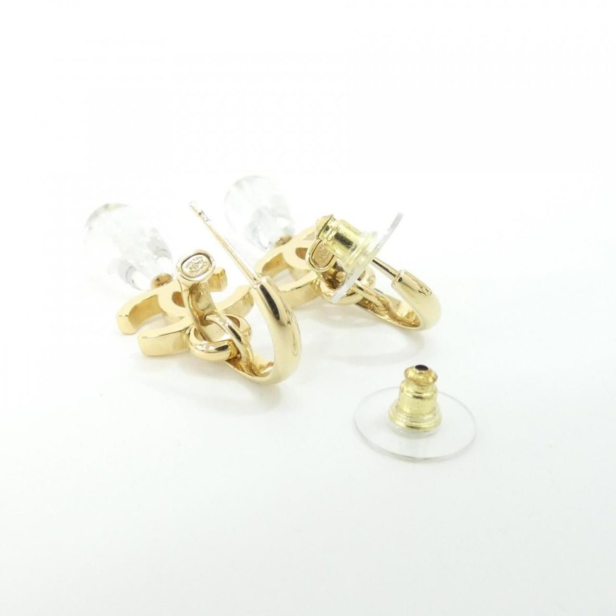 Chanel Earrings Gold — view 3