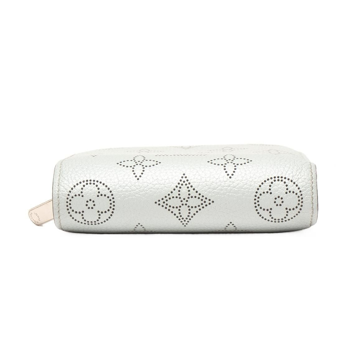 Louis Vuitton Bifold Wallet Portefeuille Ku Mahina — view 4
