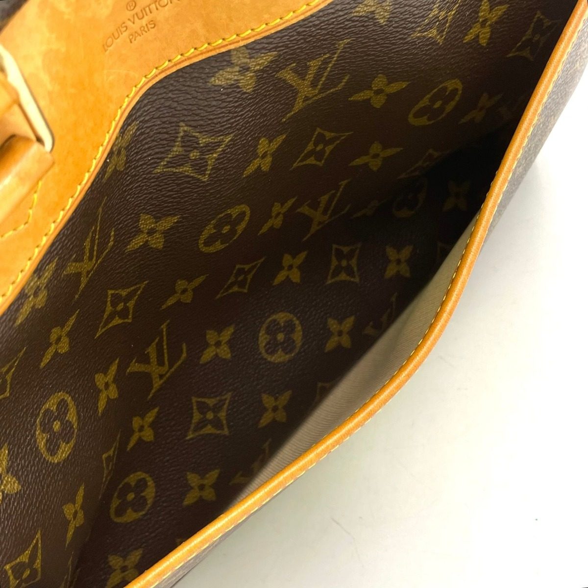 Louis Vuitton Deauville Bowling Vanity Monogram Leather Brown Light Handbag Gold — view 8